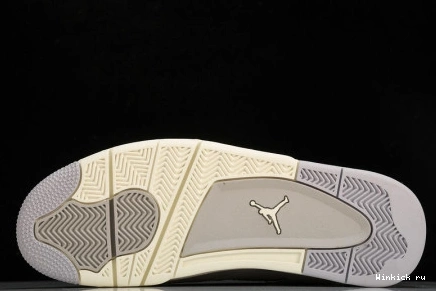 4 WMNS “Frozen Air Moments” Jordan 0923
